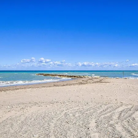 Awesome In With 2 Bedrooms And Wifi Apartment *